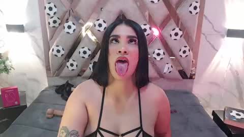 giselslut online show from July 2026 06:54:02 PM