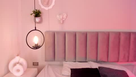   online show from February 2025 07:14:02 PM