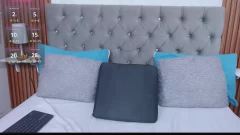 Gissell Saenz online show from October 2025 04:24:02 PM