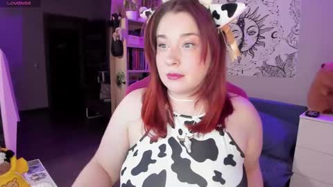 AlexaMillis online show from February 2025 07:41:02 PM