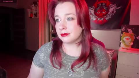 AlexaMillis online show from September 2025 10:02:02 PM