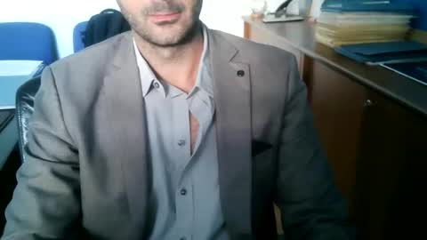 Snapshot of giuseppevai1 chatting on October 2025 08:03:01 AM giuseppevai1 online show from October 2025 08:03:01 AM