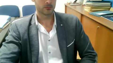 Snapshot of giuseppevai1 chatting on October 2025 05:57:02 PM giuseppevai1 online show from October 2025 05:57:02 PM