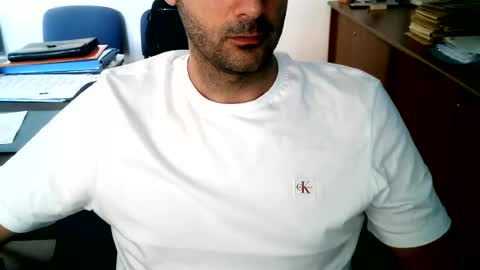 giuseppevai1 online show from June 2026 09:41:01 AM