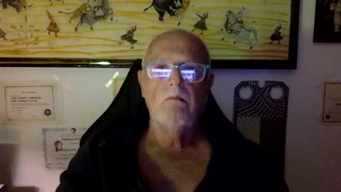 giutomma930394 online show from May 2026 06:35:01 PM