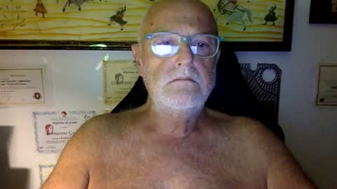 giutomma930394 online show from June 2026 10:27:02 PM