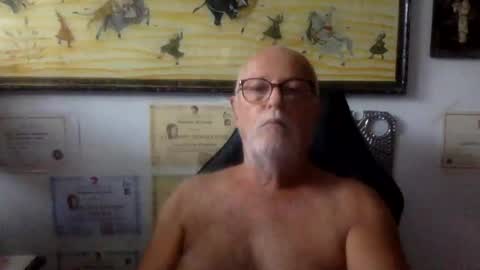 giutomma930394 online show from July 2026 12:51:01 PM
