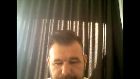 Snapshot of gjleeke chatting on September 2025 08:03:01 AM guzz online show from September 2025 08:03:01 AM