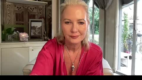Snapshot of gl1tter_barbie chatting on April 2026 12:12:01 PM Gl1tter Barbie online show from April 2026 12:12:01 PM
