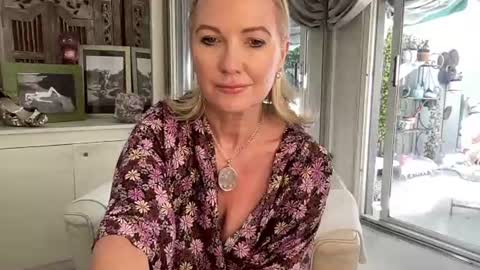 Gl1tter Barbie online show from July 2026 10:22:01 AM