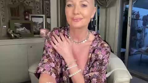 Gl1tter Barbie online show from July 2026 03:37:02 PM