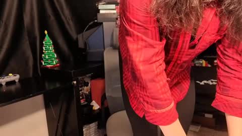 Snapshot of glaceon9 chatting on January 2025 12:20:02 AM glaceon9 online show from January 2025 12:20:02 AM