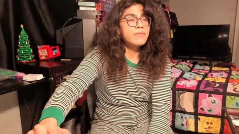 Snapshot of glaceon9 chatting on January 2025 12:50:02 PM glaceon9 online show from January 2025 12:50:02 PM