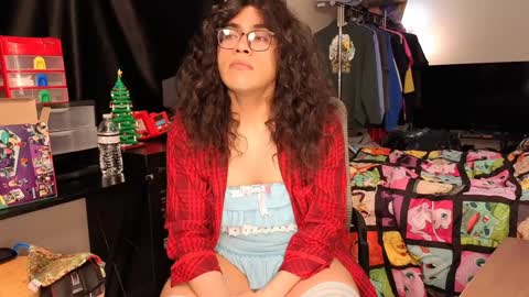 Snapshot of glaceon9 chatting on January 2025 07:00:01 AM glaceon9 online show from January 2025 07:00:01 AM