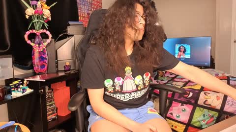 Snapshot of glaceon9 chatting on January 2025 10:23:01 PM glaceon9 online show from January 2025 10:23:01 PM