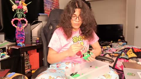 Snapshot of glaceon9 chatting on January 2025 08:01:01 AM glaceon9 online show from January 2025 08:01:01 AM