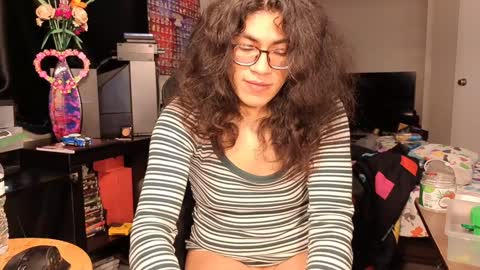 Snapshot of glaceon9 chatting on January 2025 01:56:02 PM glaceon9 online show from January 2025 01:56:02 PM