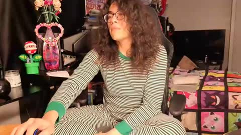 Snapshot of glaceon9 chatting on February 2025 05:25:01 AM glaceon9 online show from February 2025 05:25:01 AM