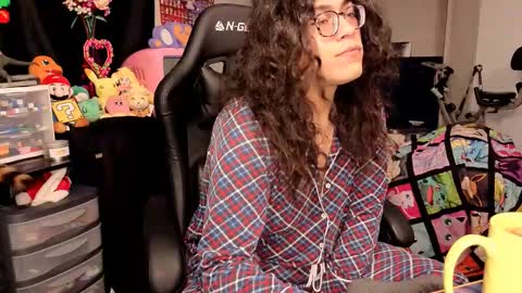 Snapshot of glaceon9 chatting on October 2025 08:47:02 AM glaceon9 online show from October 2025 08:47:02 AM