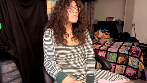 Snapshot of glaceon9 chatting on November 2025 09:02:01 PM glaceon9 online show from November 2025 09:02:01 PM