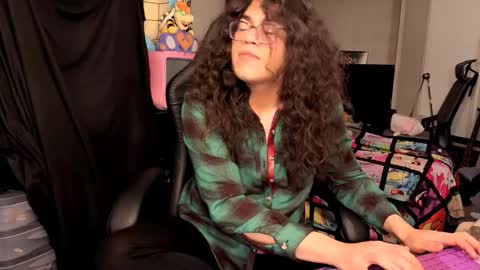 Snapshot of glaceon9 chatting on November 2025 11:37:01 PM glaceon9 online show from November 2025 11:37:01 PM