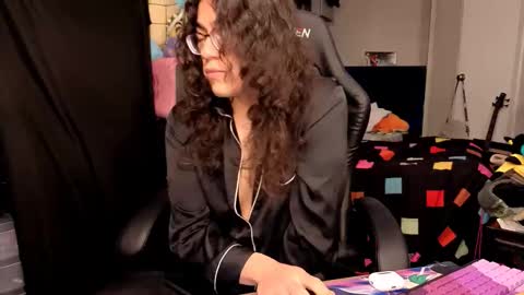 Snapshot of glaceon9 chatting on November 2025 06:55:02 PM glaceon9 online show from November 2025 06:55:02 PM