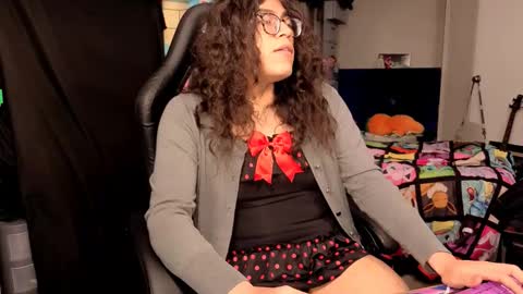 Snapshot of glaceon9 chatting on December 2025 10:26:01 PM glaceon9 online show from December 2025 10:26:01 PM