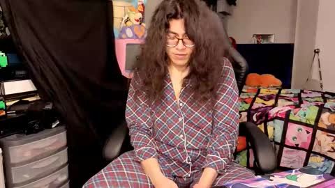 Snapshot of glaceon9 chatting on December 2025 02:41:02 AM glaceon9 online show from December 2025 02:41:02 AM