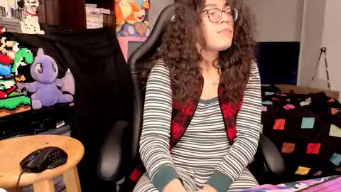 Snapshot of glaceon9 chatting on December 2025 04:14:01 PM glaceon9 online show from December 2025 04:14:01 PM