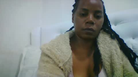 gladie46 online show from July 2026 04:44:01 PM