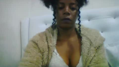 gladie46 online show from July 2026 02:13:01 PM