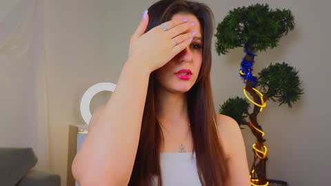 Michelle online show from January 2025 07:49:02 AM