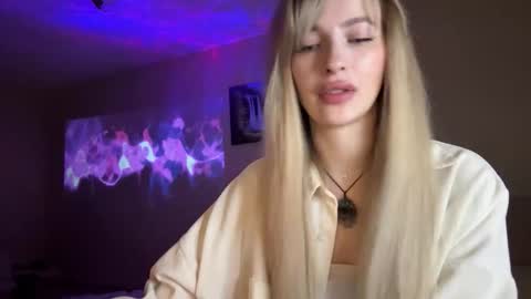 glamour_rogue online show from February 2026 03:30:01 PM