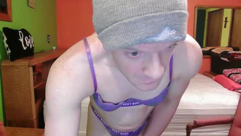 Snapshot of glamtransgoddess15 chatting on December 2025 11:00:01 PM glam trans goddess online show from December 2025 11:00:01 PM