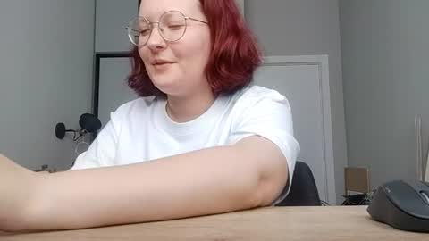 Elly online show from July 2026 06:19:02 AM