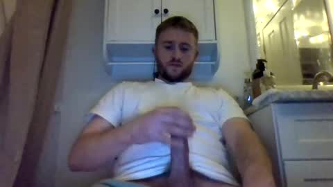 Snapshot of glenjam80 chatting on December 2024 02:12:02 AM glenjam80 online show from December 2024 02:12:02 AM