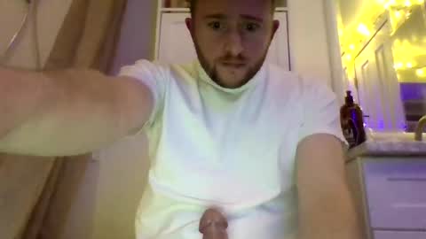 Snapshot of glenjam80 chatting on January 2025 09:59:01 PM glenjam80 online show from January 2025 09:59:01 PM