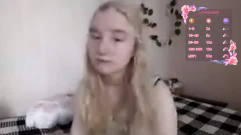 Snapshot of glennabeem chatting on May 2026 07:49:02 AM Laura online show from May 2026 07:49:02 AM