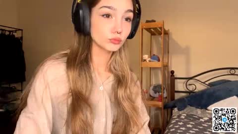 Snapshot of glennbloebaum chatting on November 2025 11:02:01 AM Catalina online show from November 2025 11:02:01 AM