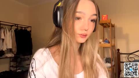 Snapshot of glennbloebaum chatting on November 2025 11:03:02 AM Catalina online show from November 2025 11:03:02 AM