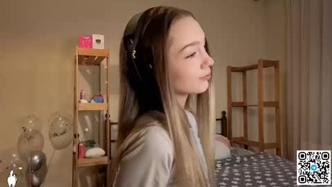 Snapshot of glennbloebaum chatting on December 2025 12:32:01 PM Catalina online show from December 2025 12:32:01 PM