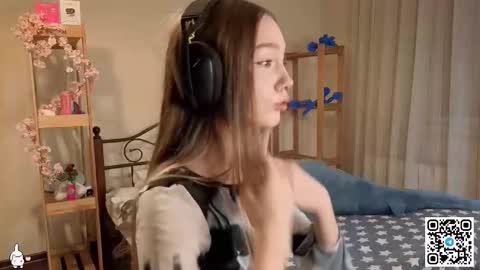 Snapshot of glennbloebaum chatting on December 2025 12:22:01 PM Catalina online show from December 2025 12:22:01 PM