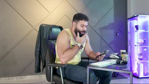 Matthew .. for short call me Matt online show from December 2024 08:41:01 AM