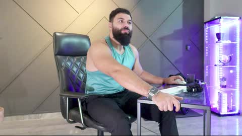 Matthew .. for short call me Matt online show from December 2024 04:53:01 AM