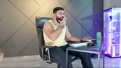 Matthew .. for short call me Matt online show from December 2024 12:16:02 PM