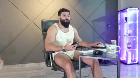 Matthew .. for short call me Matt online show from December 2024 09:52:01 AM