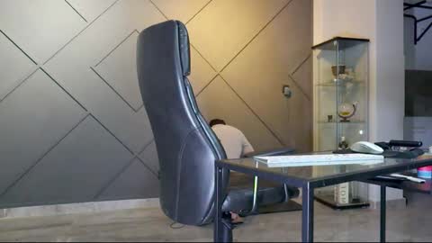 Matthew .. for short call me Matt online show from February 2025 02:16:02 AM