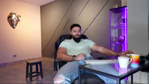 Matthew .. for short call me Matt online show from March 2025 09:02:02 AM