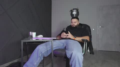 Snapshot of glennmasters chatting on November 2025 04:33:01 AM Matthew .. for short call me Matt online show from November 2025 04:33:01 AM