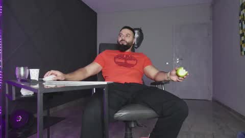 Snapshot of glennmasters chatting on November 2025 04:02:02 AM Matthew .. for short call me Matt online show from November 2025 04:02:02 AM